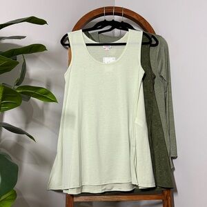 Lularoe SMALL Green Tone Lot of 3 Perfect Tank and Lynnae Tops NEW